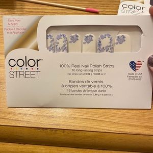 4 sets of Color Street nail strips